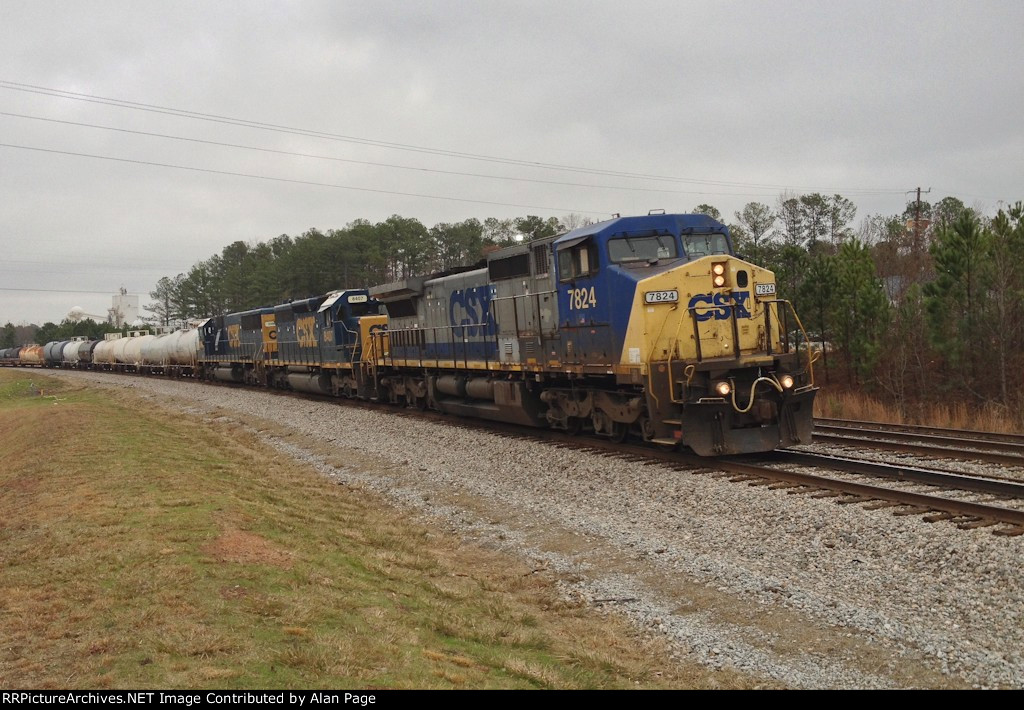 CSX 7824, 8407, and 2490 wait for green near Gullatt Rd